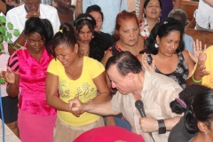 GLORIA A DIOS, DIEZMERO, CUBA PASTOR ABDO, 11 15, 2013 (42)