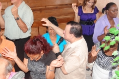 GLORIA A DIOS, DIEZMERO, CUBA PASTOR ABDO, 11 15, 2013 (59)