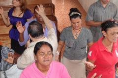 GLORIA A DIOS, DIEZMERO, CUBA PASTOR ABDO, 11 15, 2013 (62)